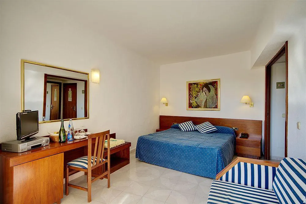 אל ארנל Azuline Hotel Bahamas Y Bahamas II  אל ארנל